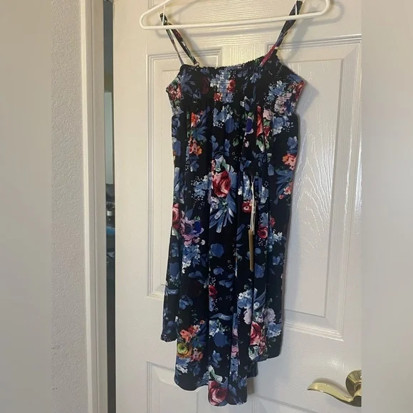 NWT Off/On the Shoulder floral mini dress Medium - Picture 6 of 10